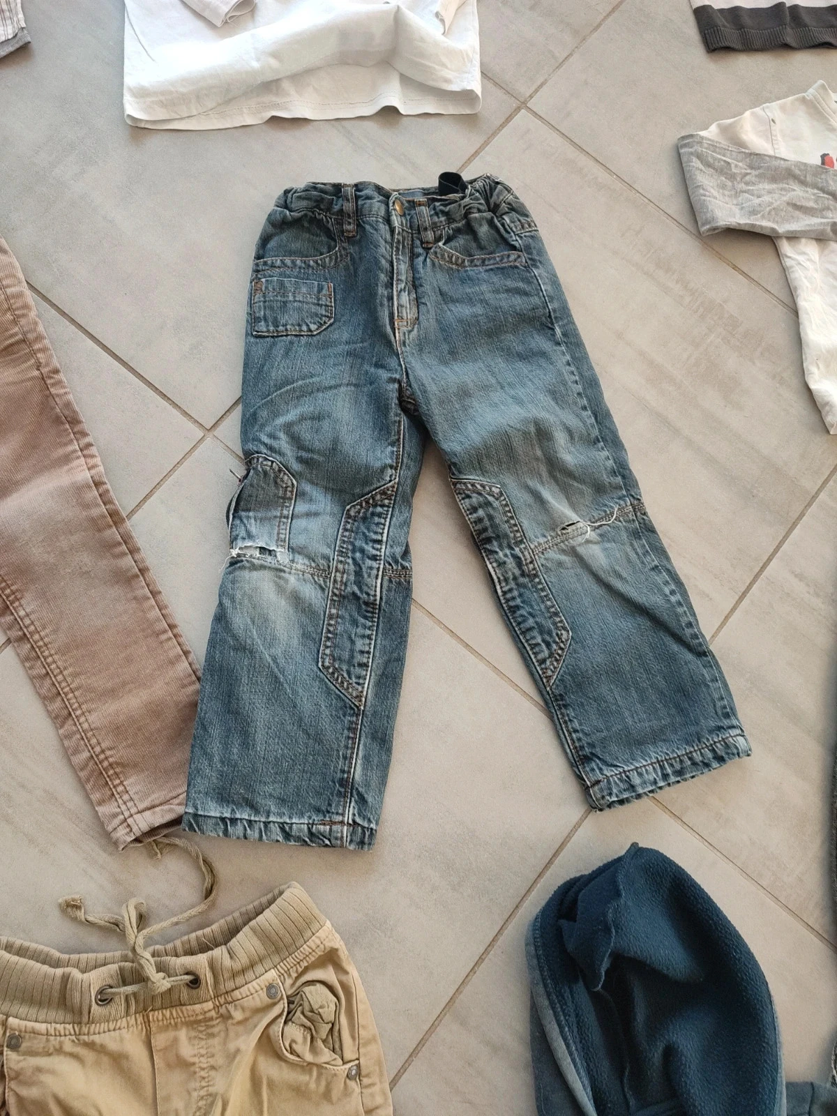 Lot de vêtements garçon 4 ans – photo 7